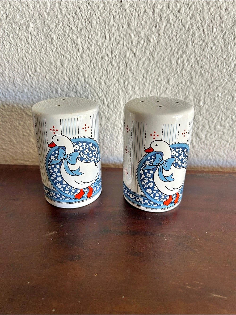 B&D Vintage Geese Salt and Pepper Shakers
